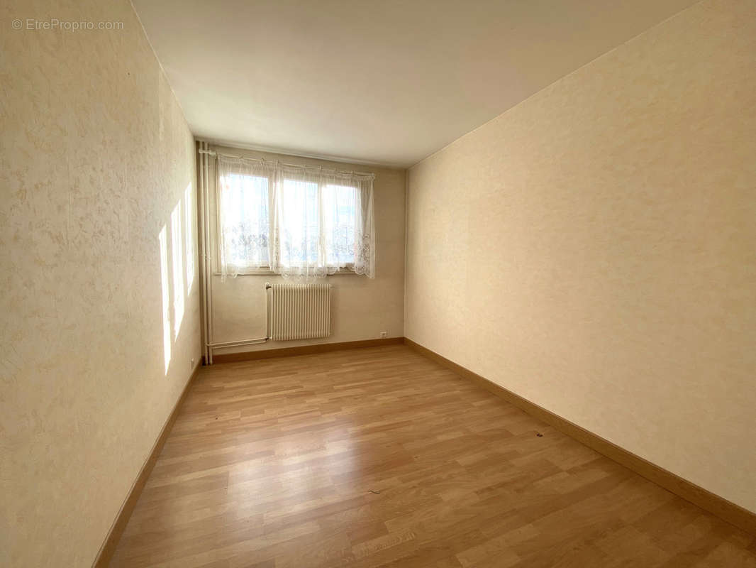 Appartement à BONNIERES-SUR-SEINE