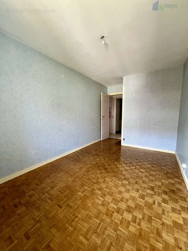 Appartement à LYON-8E