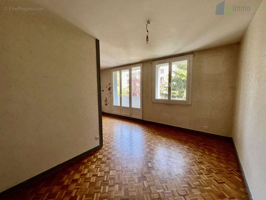 Appartement à LYON-8E