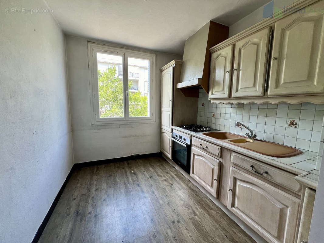 Appartement à LYON-8E