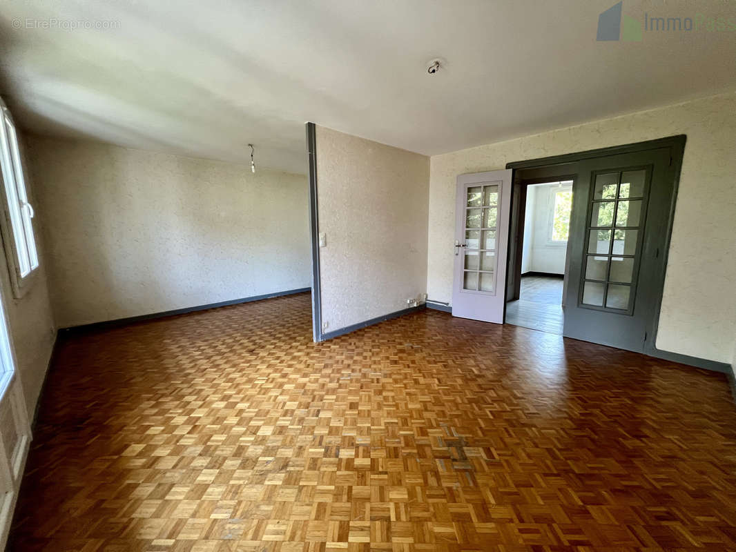 Appartement à LYON-8E