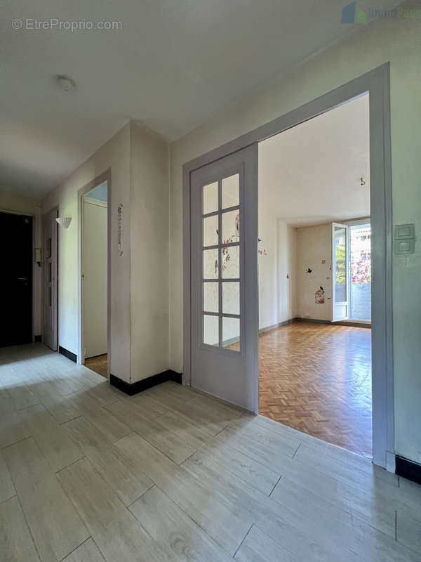 Appartement à LYON-8E