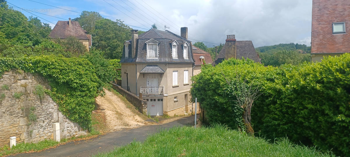 Maison à SARLAT-LA-CANEDA