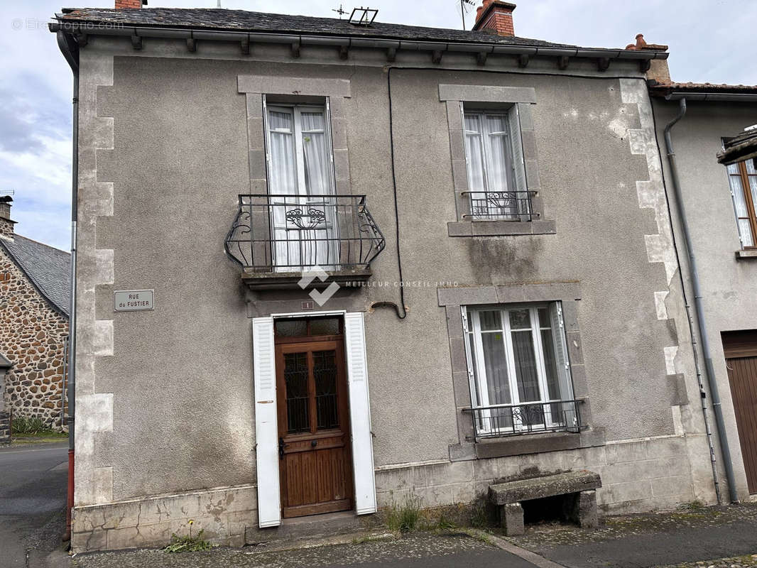 Maison à NEUSSARGUES-MOISSAC