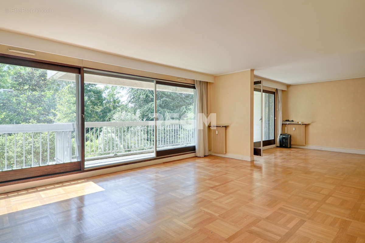 Appartement à NOGENT-SUR-MARNE