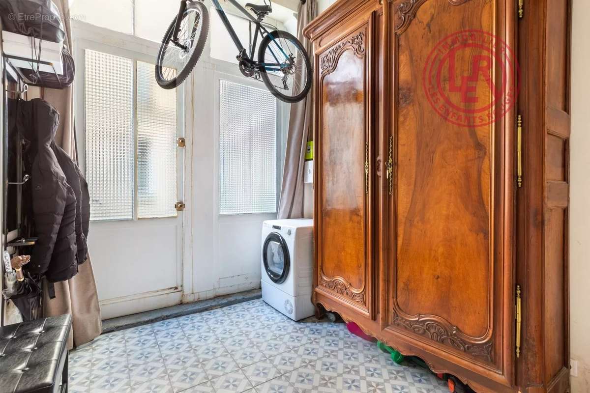 Appartement à PARIS-3E