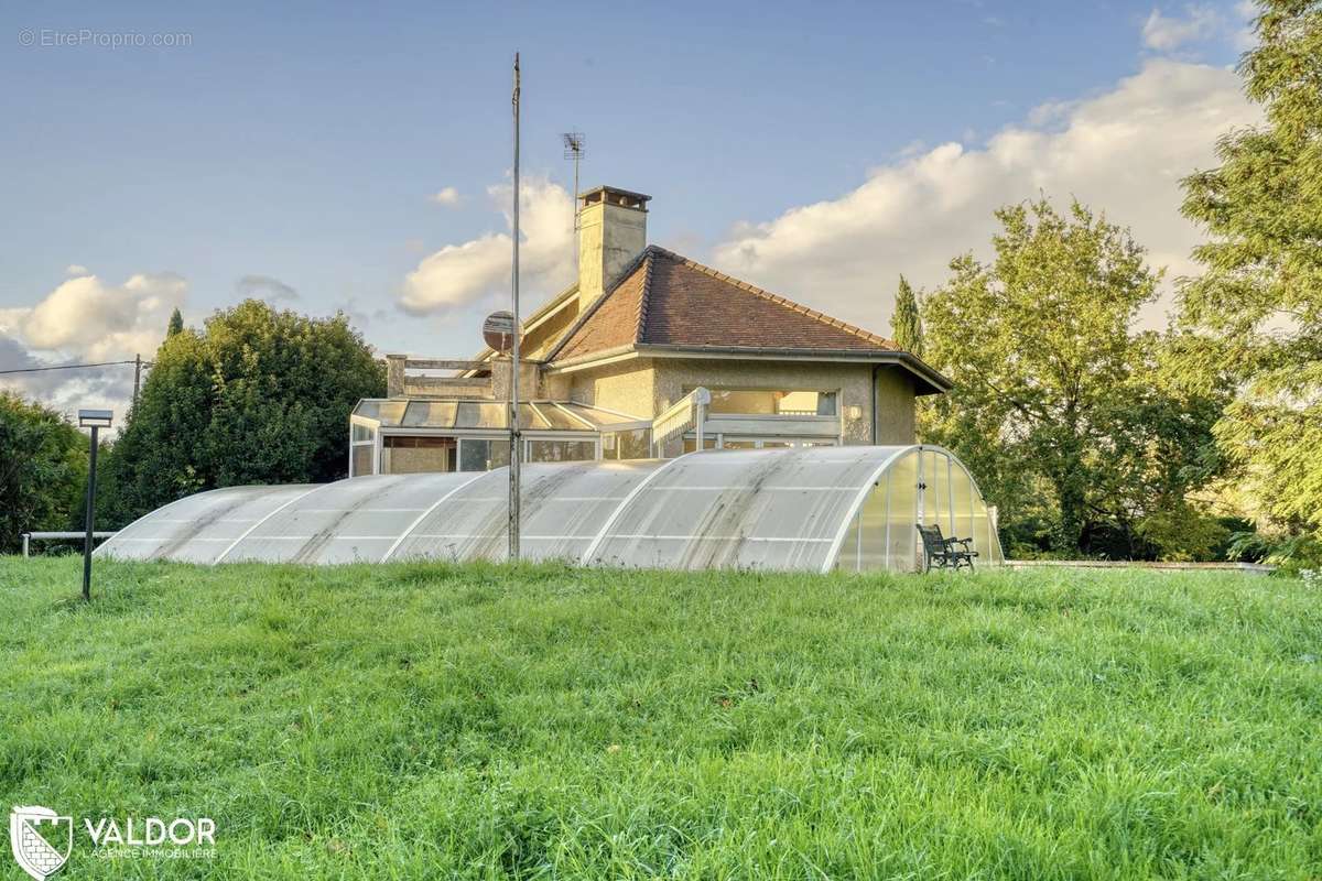 Maison à MONTMERLE-SUR-SAONE