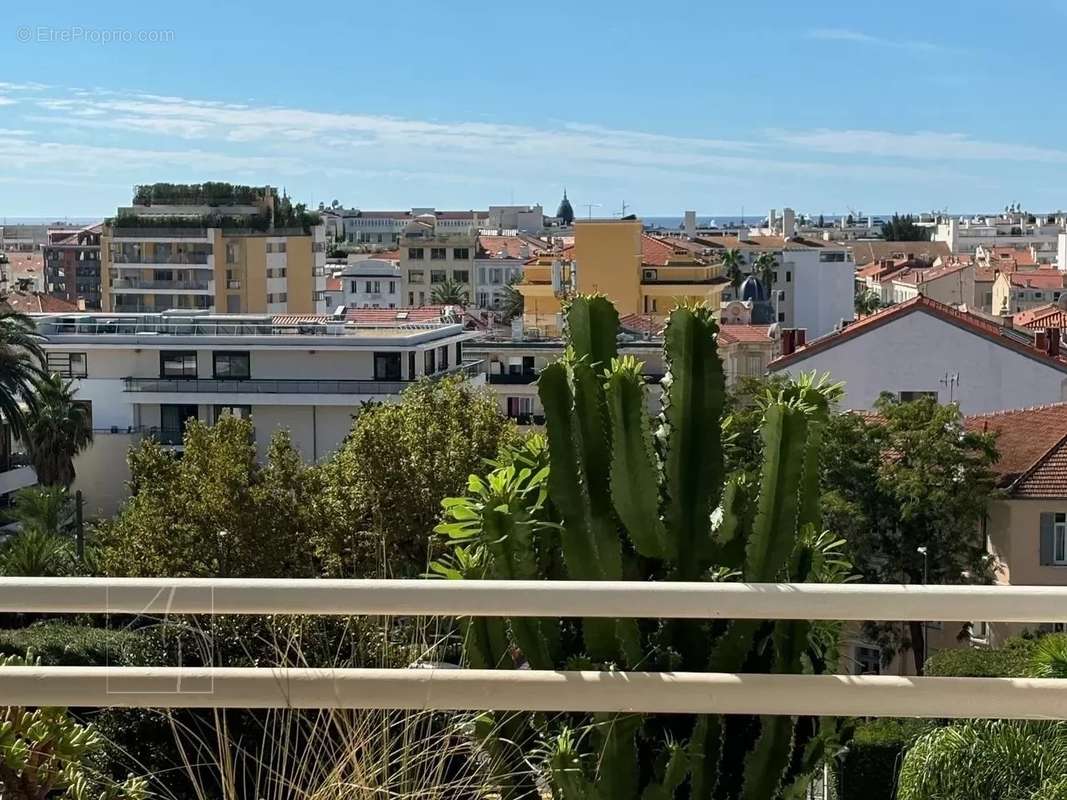 Appartement à CANNES