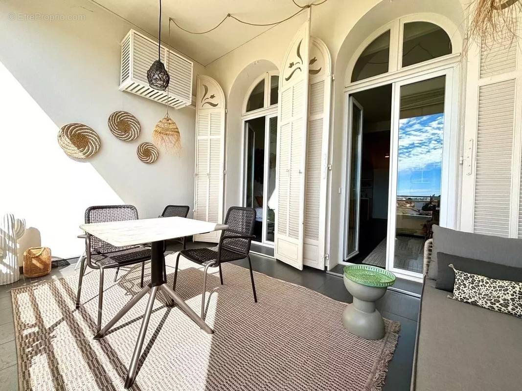 Appartement à CANNES