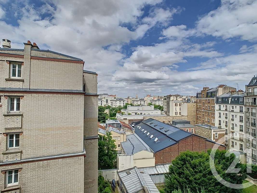 Appartement à PARIS-14E