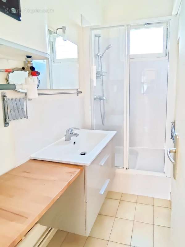 Appartement à PARIS-14E