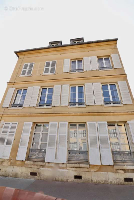 Appartement à VERSAILLES