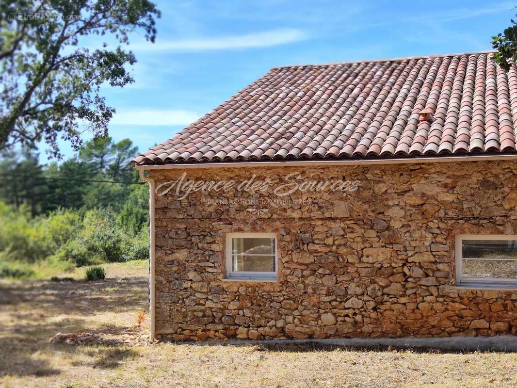 Maison à TAVERNES