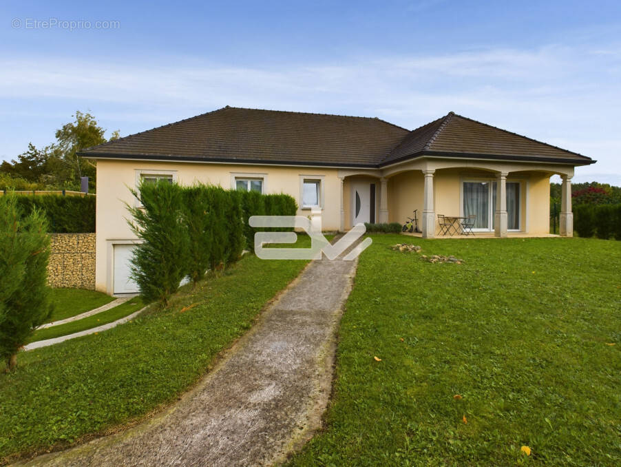 Maison à MONTIGNY-SUR-VESLE