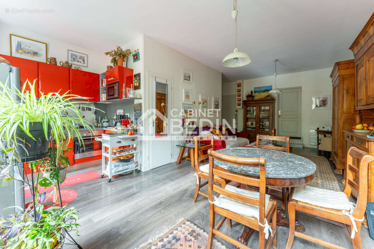 Appartement à BORDEAUX