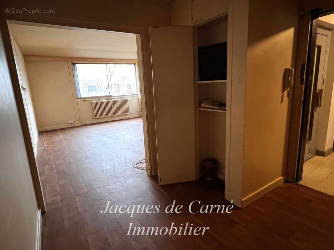 Appartement à PARIS-5E