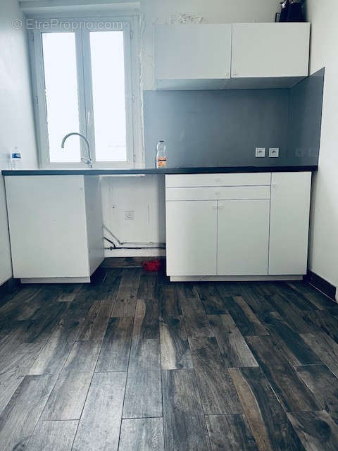 Appartement à AUBERVILLIERS