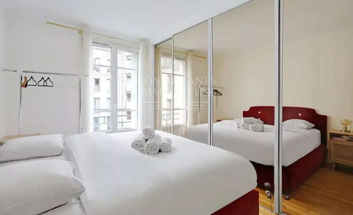 Appartement à PARIS-7E