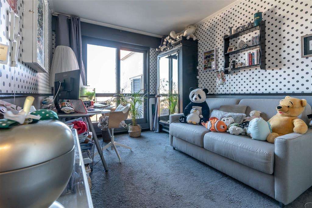 Appartement à LE PERREUX-SUR-MARNE