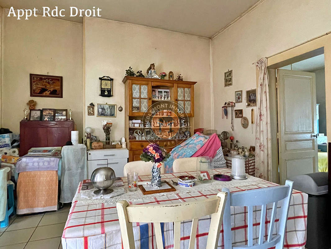 Appartement à LA FERE