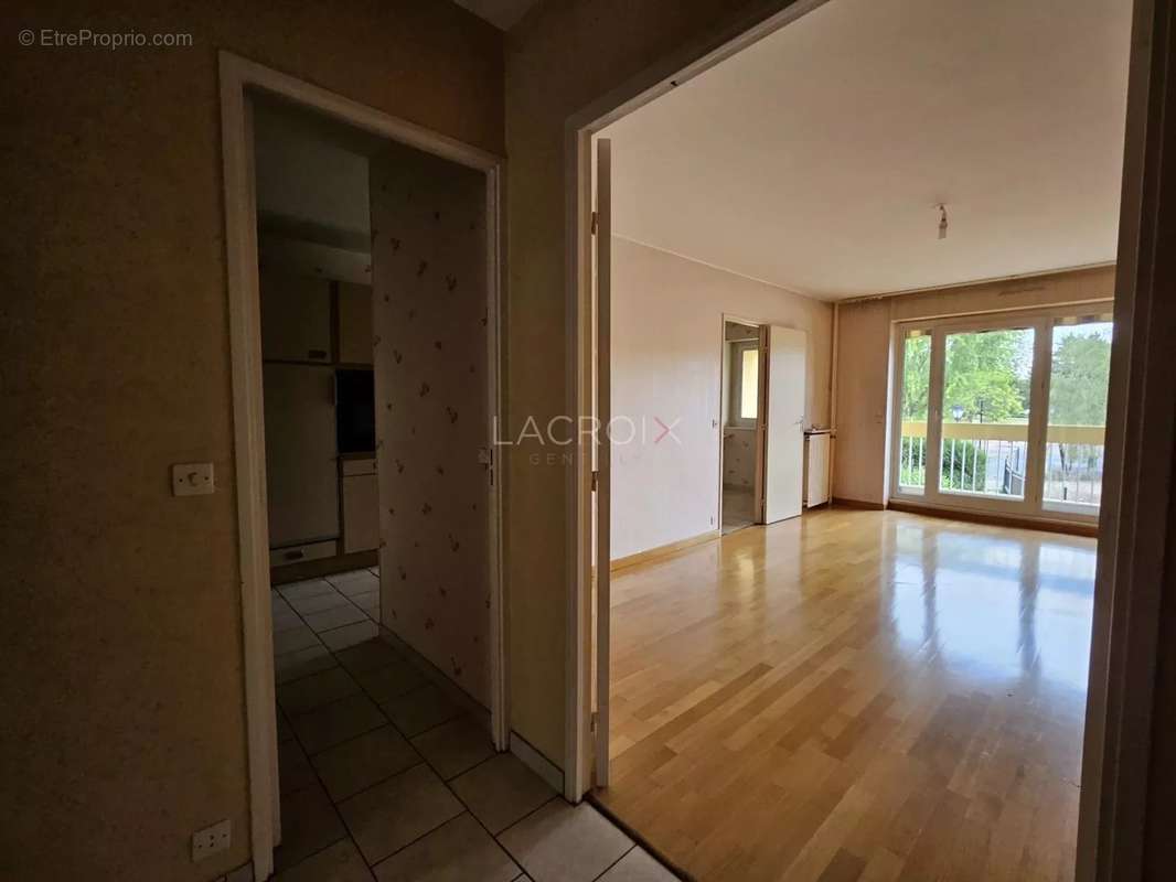 Appartement à ELANCOURT