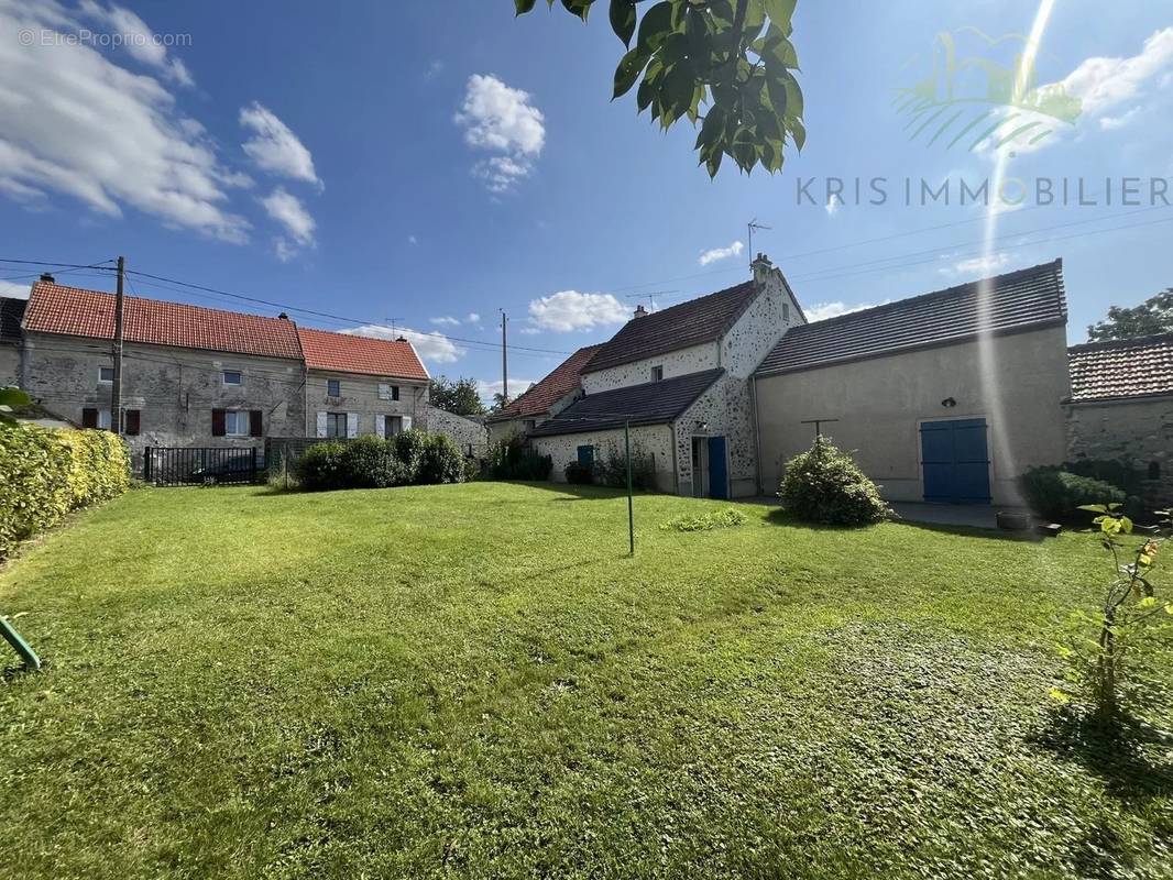 Maison à LIZY-SUR-OURCQ