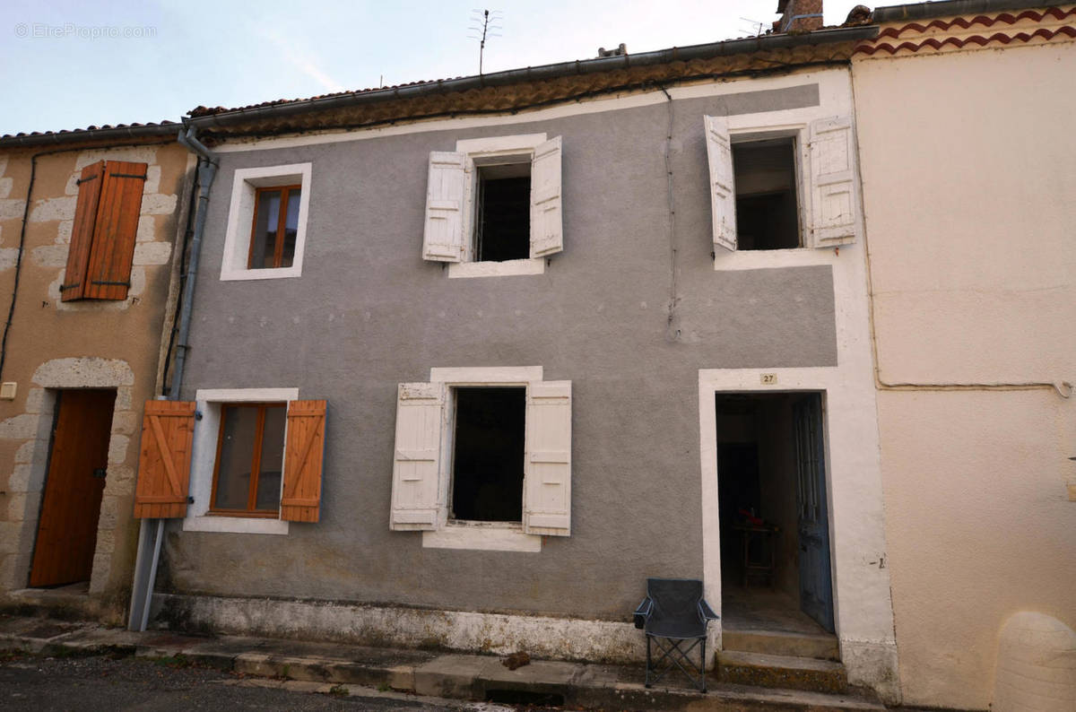 01 - Maison facade principale-House main facade - Maison à VALENCE-SUR-BAISE