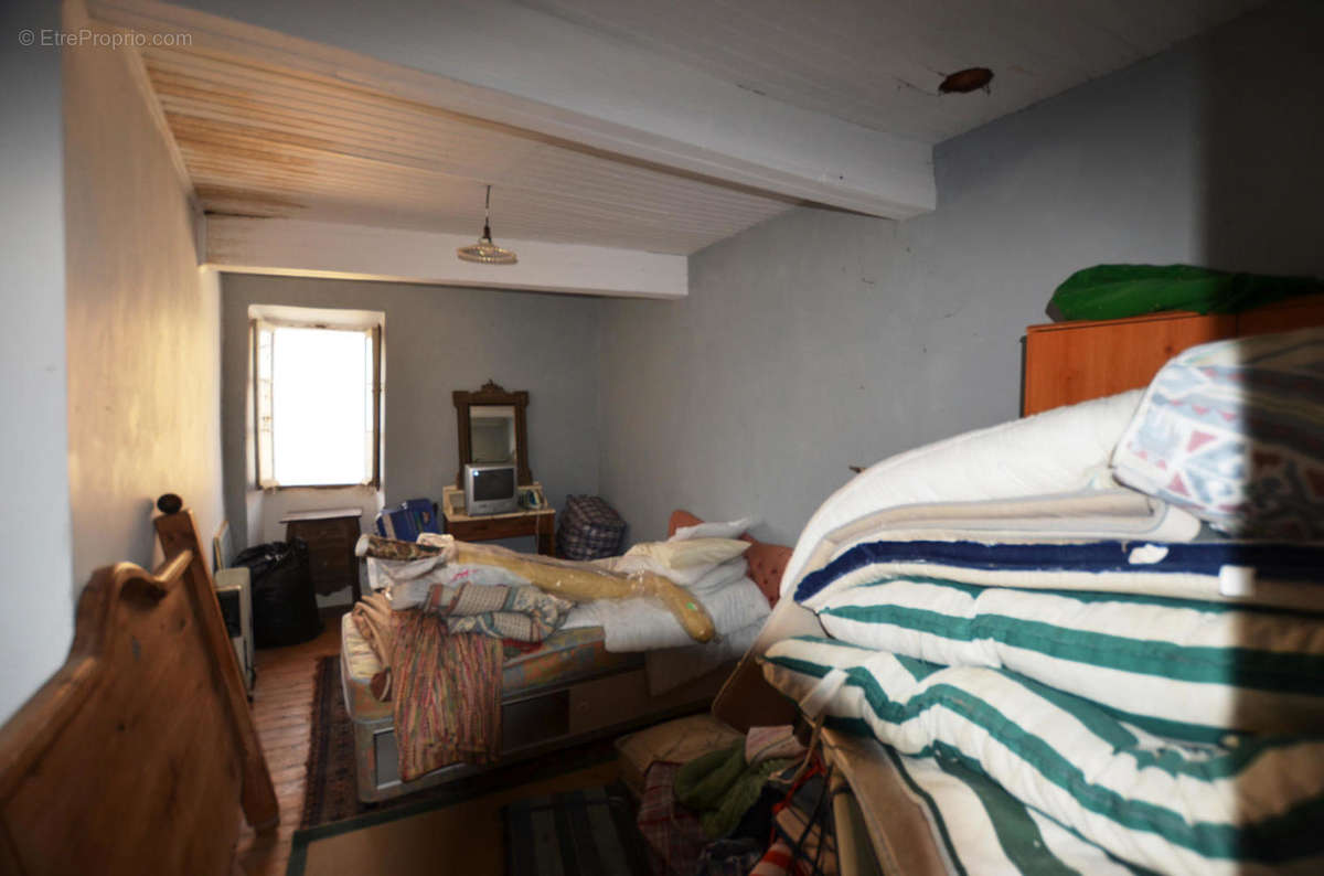 10 - Chambre-Bedroom 2-1 - Maison à VALENCE-SUR-BAISE