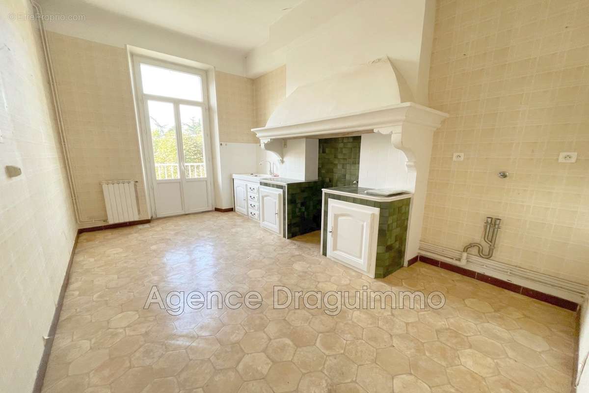 Appartement à DRAGUIGNAN