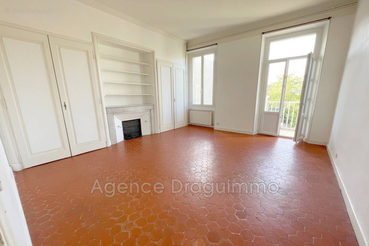 Appartement à DRAGUIGNAN