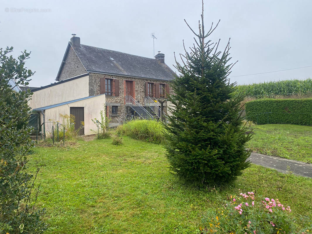 Maison à MAYENNE