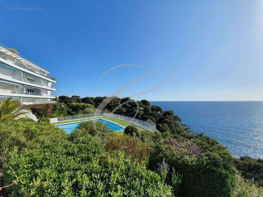 Appartement à ROQUEBRUNE-CAP-MARTIN