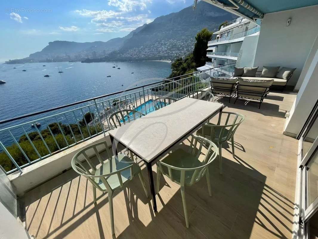 Appartement à ROQUEBRUNE-CAP-MARTIN