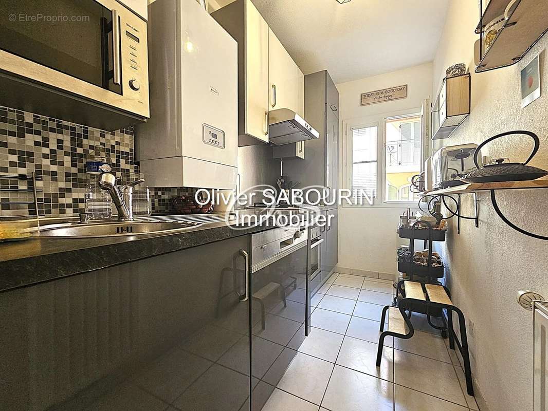 Appartement à ROQUEBRUNE-SUR-ARGENS