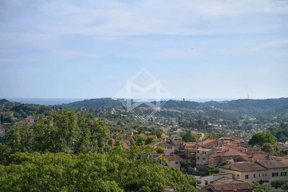 Maison à LA COLLE-SUR-LOUP