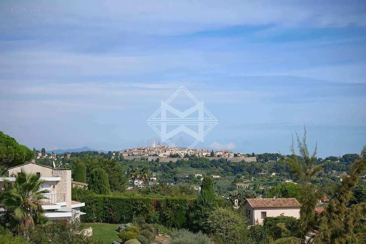 Maison à LA COLLE-SUR-LOUP