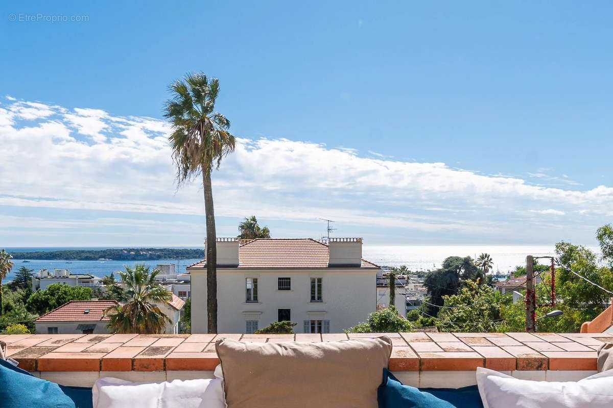 Appartement à CANNES