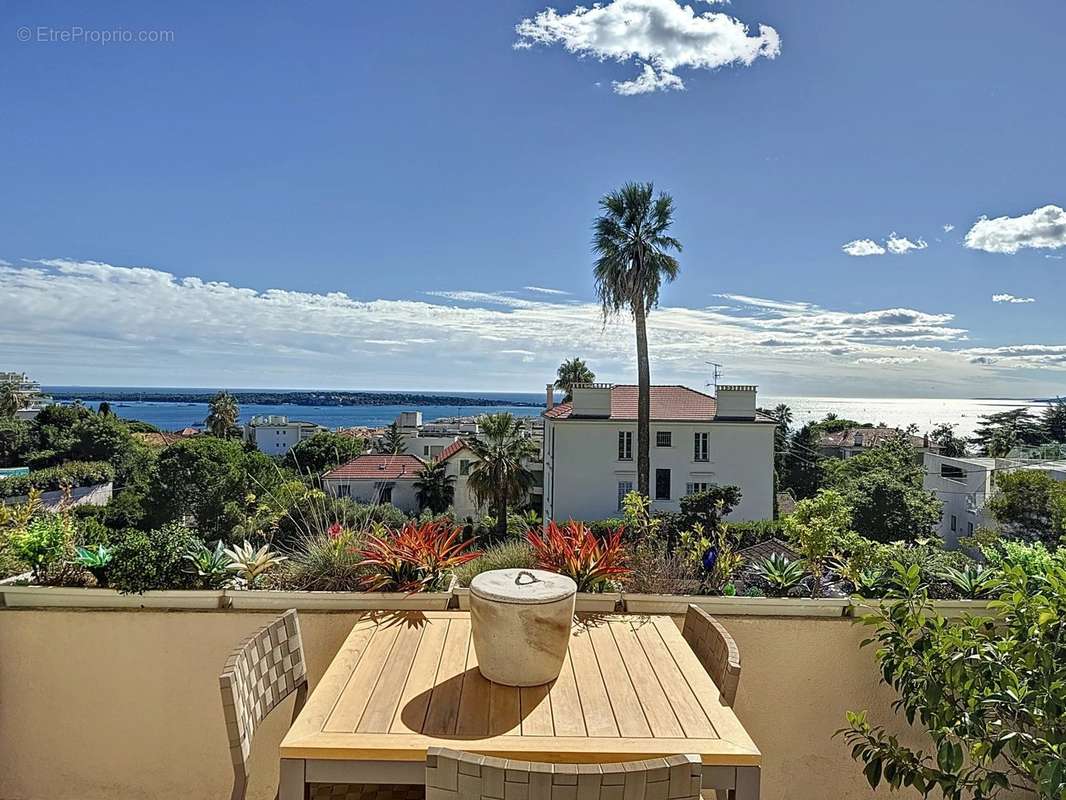 Appartement à CANNES