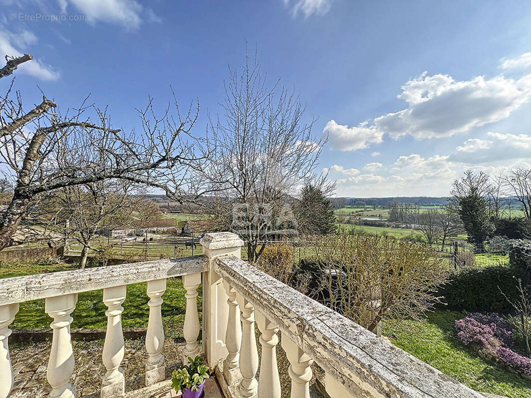 Maison à CHAUMONTEL