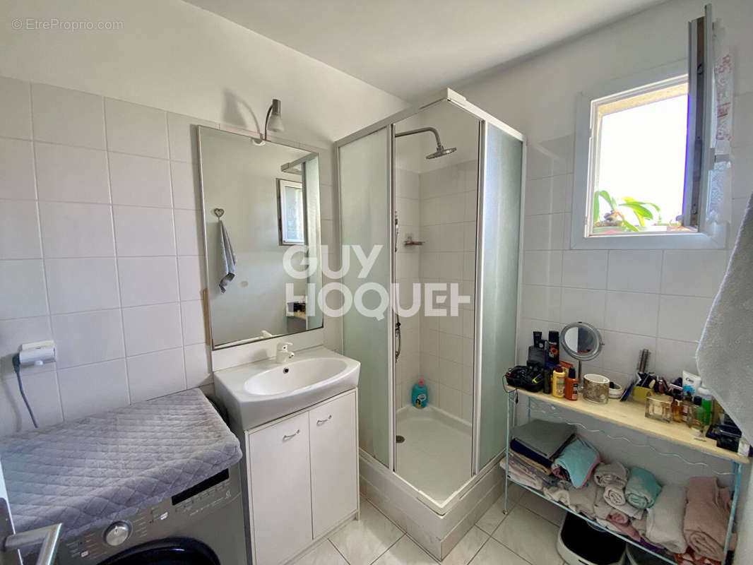 Appartement à MEZIERES-SUR-SEINE