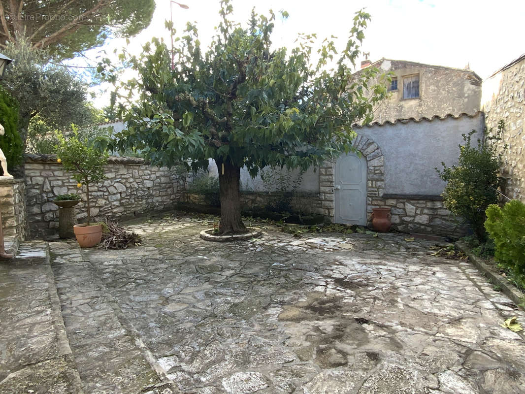 Maison à UZES