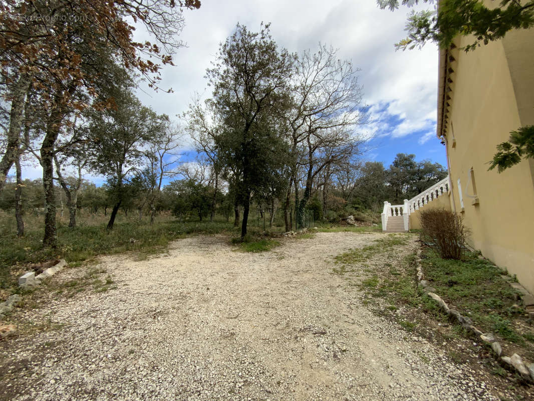 Maison à UZES