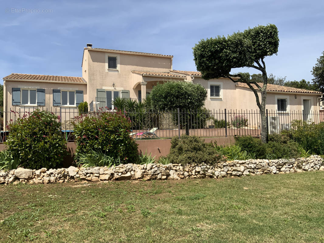 Maison à UZES