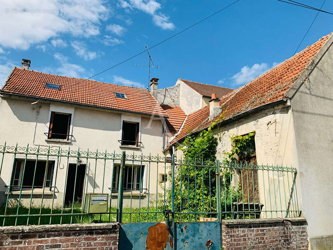 Maison à CREGY-LES-MEAUX