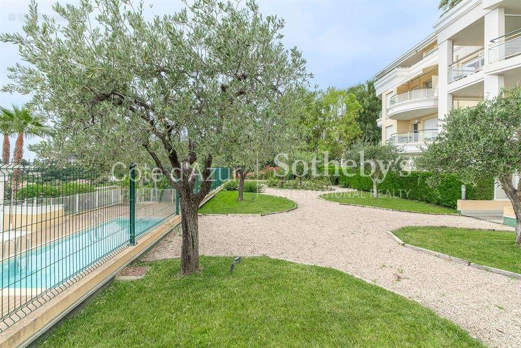 Appartement à ROQUEBRUNE-CAP-MARTIN