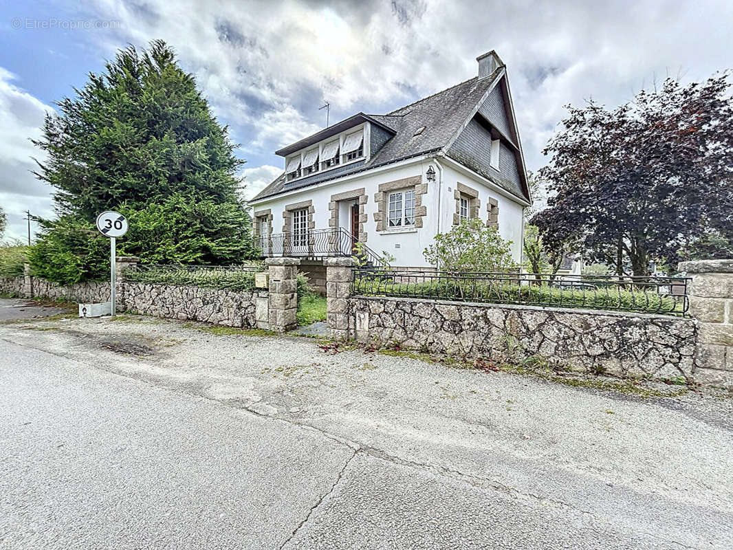 Maison à PONTIVY