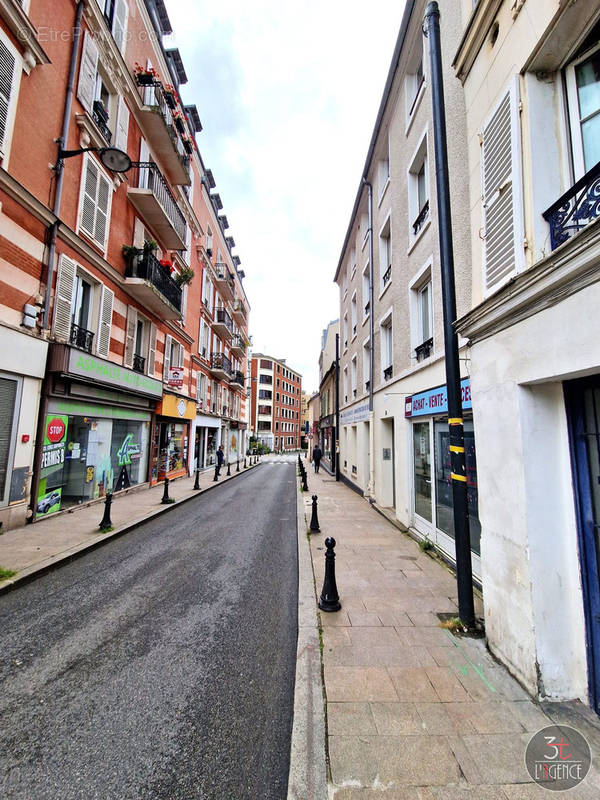 Appartement à FONTENAY-SOUS-BOIS