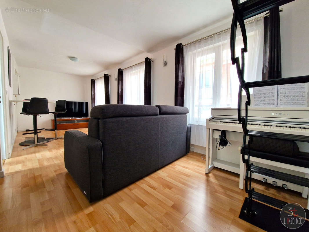 Appartement à FONTENAY-SOUS-BOIS