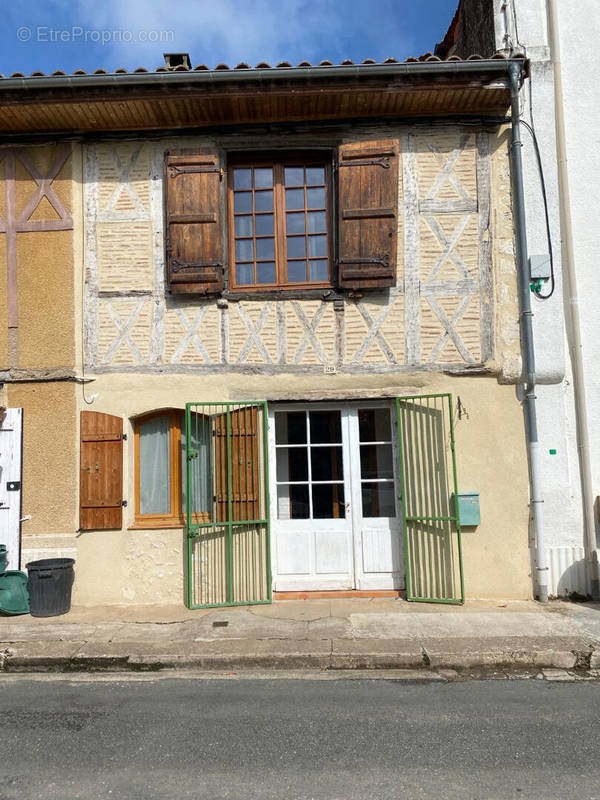 Maison à LAPARADE