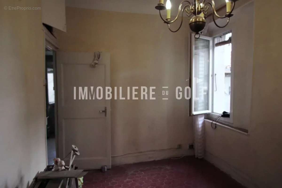 Appartement à MARSEILLE-11E